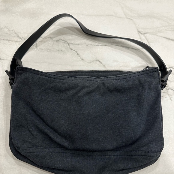 AUTHENTIC VINTAGE FENDI - Picture 2 of 10